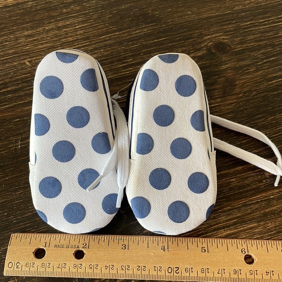 * 3/$10 * Baby slippers - Picture 7 of 8